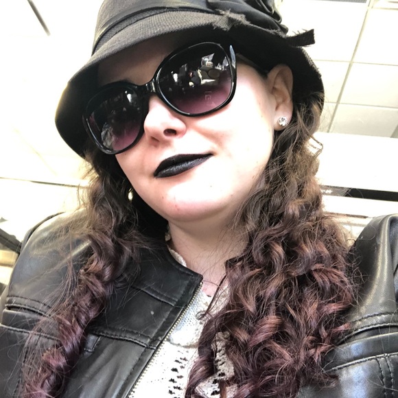 Meet your Posher, Will - Picture 2 of 5